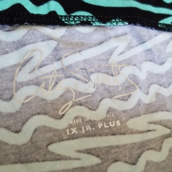 City Streets | Aqua Static Print Leggings - Picture 3 of 3